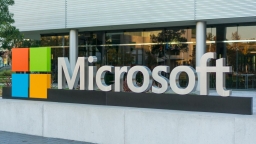 Microsoft đe dọa vị trí doanh nghiệp giá trị nhất thế giới của tập đoàn Apple