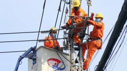 Thủ tướng: Khó khăn của EVN chỉ mang tính sự cố, tình thế
