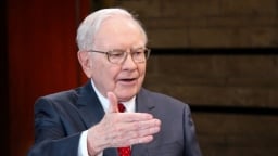 Tỷ phú Warren Buffett bán cổ phiếu Apple, mua thêm cổ phiếu dầu khí