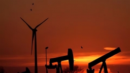 Giá dầu thế giới tiếp tục tăng