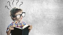 Các chi phí tính lương bình quân nhân công được thuê từ công ty khác là gì?