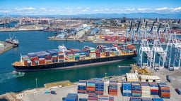Bộ Công Thương đề xuất 6 giải pháp để ứng phó với giá cước vận tải biển tăng cao