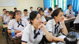 Những điều phụ huynh cần lưu ý về các khoản thu năm học mới tại trường công lập Tp.HCM