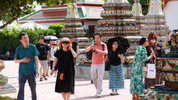 Bangkok là thành phố hút khách du lịch nhất thế giới