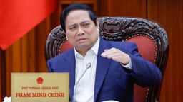Thủ tướng: Chống 'chạy chọt' khi sắp xếp, tinh gọn bộ máy