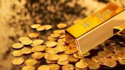 Giá vàng thế giới tăng, trong nước giảm