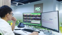 Dòng tiền hụt hơi, VN-Index quay đầu giảm 2,5 điểm