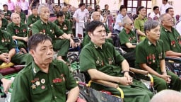 Miễn, giảm tiền sử dụng đất đối với người có công