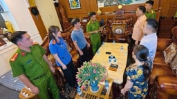 Thanh Hóa: Công an khám nơi làm việc của 'bầu' Đoan