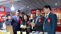 Nghệ An: Hội chợ Công Thương vùng Bắc Trung Bộ - Nghệ An thu hút trên 100 doanh nghiệp tham gia