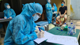 Hà Nội: Thêm 12 ca Covid-19, có 9 ca ngoài cộng đồng