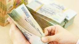 Từ 1/7/2020: Lương công chức ngành nào được tăng cao nhất?