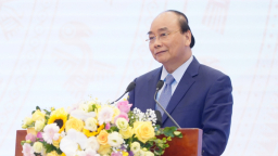 Thủ tướng: Không đầu tư phát triển sẽ thua ngay trên sân nhà