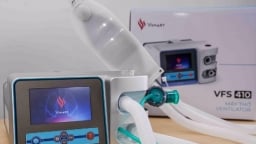 Sau 3 tuần, Vingroup hoàn thành 2 mẫu máy thở điều trị Covid-19