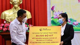 T&T Group trao tặng 140.000 bộ kit test nhanh COVID-19 và 150 tấn gạo hỗ trợ một số tỉnh phía Nam chống dịch