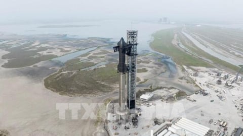 SpaceX chi 2 tỷ USD đầu tư vào xAI của tỷ phú Elon Musk