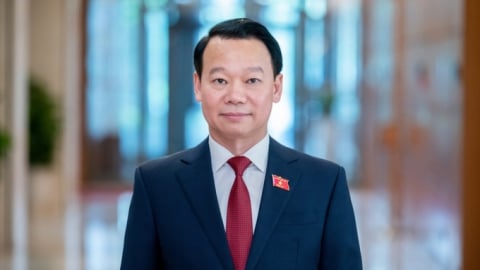Bộ trưởng Nông nghiệp và Môi trường Đỗ Đức Duy bị cảnh cáo