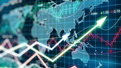 VN-Index phá đỉnh, tiến dần lên 1.700 điểm