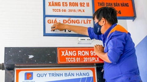 Giá xăng, dầu đồng loạt tăng 