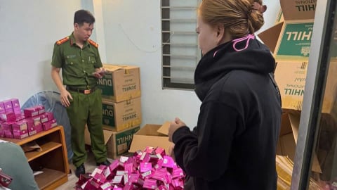 Khởi tố giám đốc Công ty mỹ phẩm sản xuất, buôn bán hàng giả