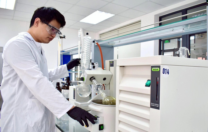 Bài 1: “Mở đường” cho khoa học và công nghệ phát triển