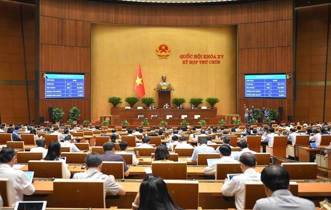 Quốc hội “chốt” áp thuế tiêu thụ đặc biệt với nước giải khát có đường, tăng thuế thuốc lá, rượu bia