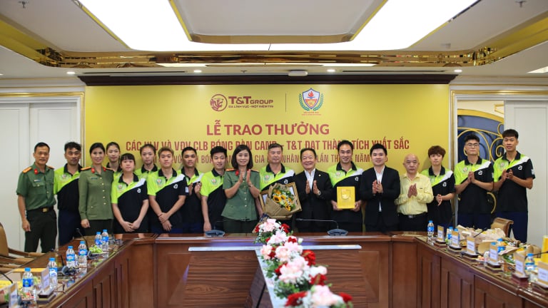 T&T Group trao thưởng hơn 1,2 tỷ đồng cho CLB Bóng bàn CAND - T&T sau Giải vô địch bóng bàn quốc gia 2025