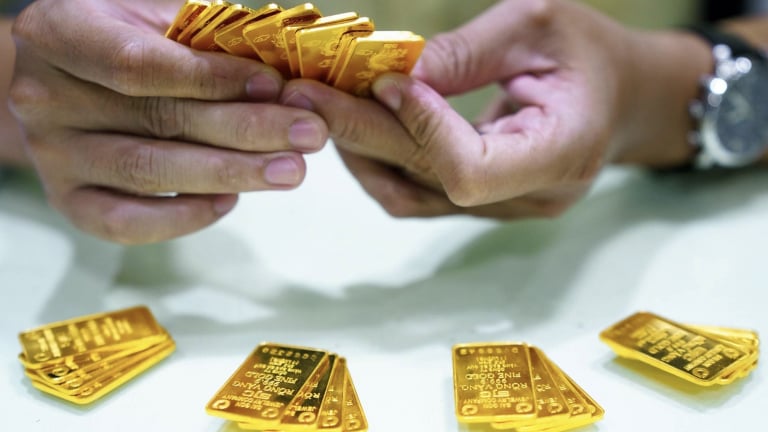Đề xuất giao dịch vàng từ 20 triệu đồng trở lên phải chuyển khoản