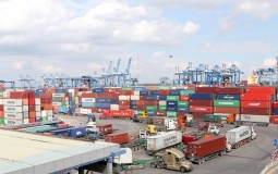 Tp.HCM thu phí cảng biển, 7 hiệp hội doanh nghiệp nói gì?