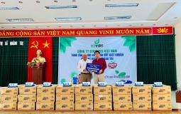 Quảng Trị: Công ty ECOWIPES Việt nam trao tặng 2.000 gói khăn ướt diệt khuẩn
