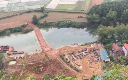 Bộ TN&MT đề nghị Lạng Sơn báo cáo việc doanh nghiệp làm đường ngăn sông