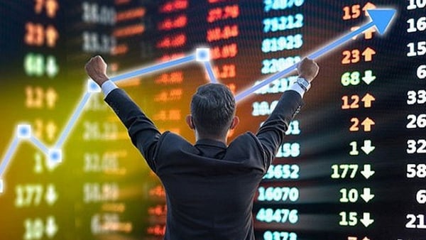 Thị trường khởi sắc, VN-Index tăng mạnh gần 9 điểm nhờ nhóm trụ