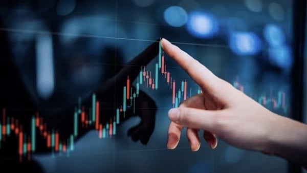 Hàng trăm cổ phiếu trượt giá, VN-Index thủng mốc 1.340 điểm
