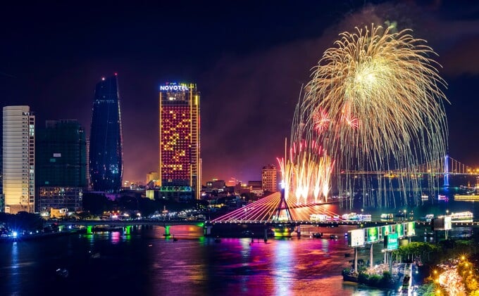 Lễ hội pháo hoa Đà Nẵng 2024 đã có giá vé chính thức cho 5 hạng khán đài