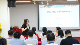 Cấp tốc nâng cao năng lực cho cán bộ xã mới 