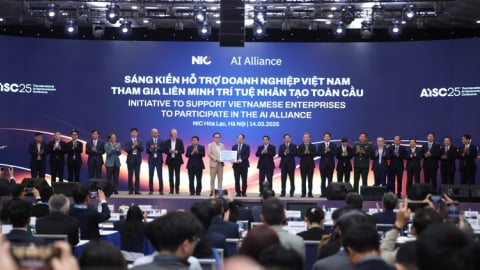 Việt Nam nỗ lực xoay chuyển tình thế, chuyển đổi trạng thái về bán dẫn và AI