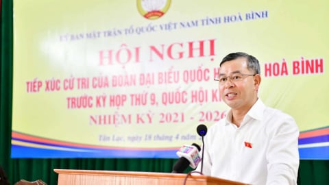 Tổng Kiểm toán nhà nước Ngô Văn Tuấn tiếp xúc cử tri tại huyện Tân Lạc, tỉnh Hòa Bình
