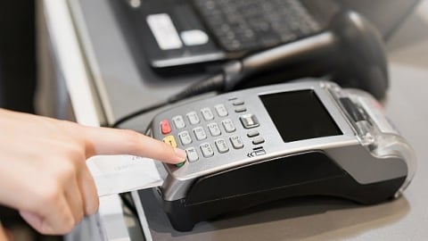 Hàng săn sale rồi bán lại, xuất hoá đơn thế nào?