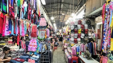 Hướng dẫn khai thuế cho hộ bán quần áo ở chợ
