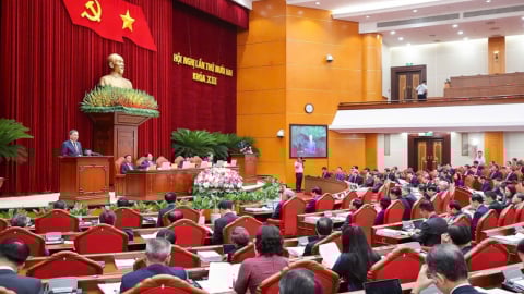 Thông cáo báo chí ngày làm việc thứ nhất Hội nghị Trung ương 12