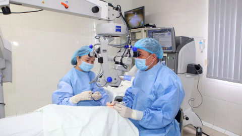TP Huế: Đưa vào vận hành hệ thống phẫu thuật nhãn khoa  hiện đại