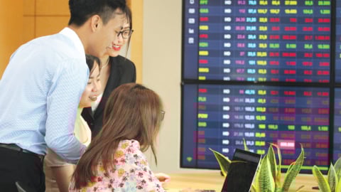Lực bán gia tăng, rủi ro điều chỉnh ngắn hạn lộ diện