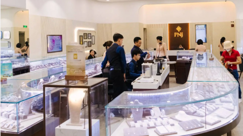 Cổ phiếu PNJ lao dốc, nhà đầu tư bán tháo