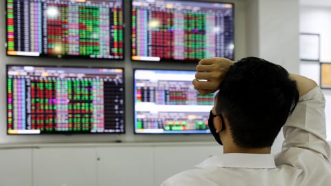Tích lũy kéo dài, VN-Index chuẩn bị kiểm tra sức bật tại vùng 1.445 điểm
