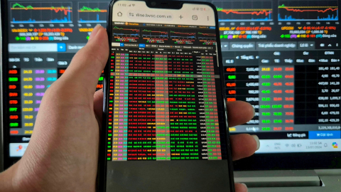Xu hướng VN-Index tăng vẫn giữ vững nhưng phân hóa