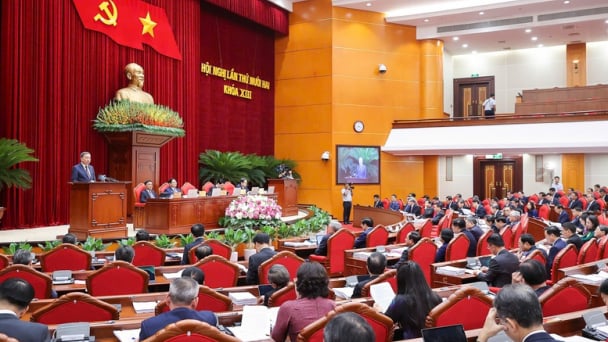 Thông cáo báo chí ngày làm việc thứ nhất Hội nghị Trung ương 12