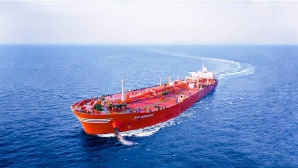 Vì sao thuyền trưởng PVTrans ngắt chuỗi tăng lợi nhuận?