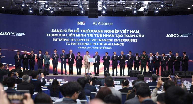 Việt Nam nỗ lực xoay chuyển tình thế, chuyển đổi trạng thái về bán dẫn và AI