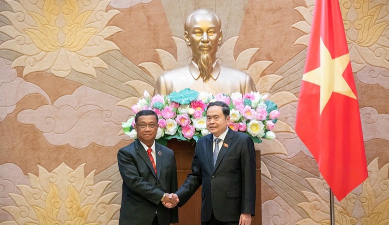 Chủ tịch Quốc hội Trần Thanh Mẫn tiếp Phó Chủ tịch Quốc hội Lào