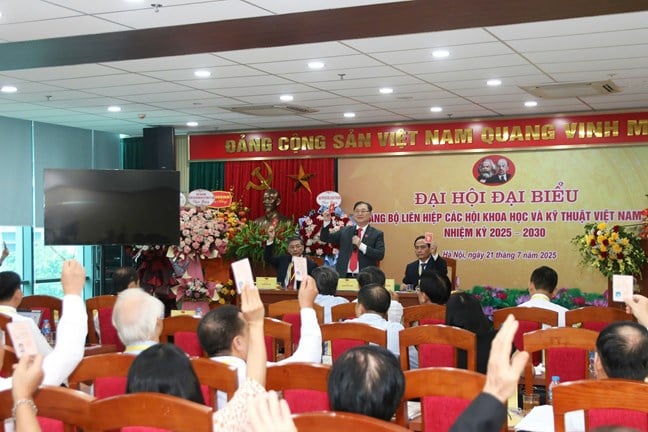 Bí thư chi bộ VAA tham gia Ban thường vụ Đảng uỷ Liên hiệp các Hội Khoa học và Kỹ thuật Việt Nam 